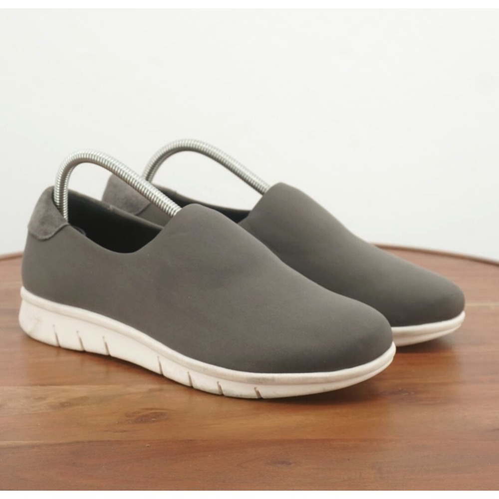 Comfortiva Womens Cate Slip On Shoes Sneakers Casual Gray Neoprene Size 9.5M